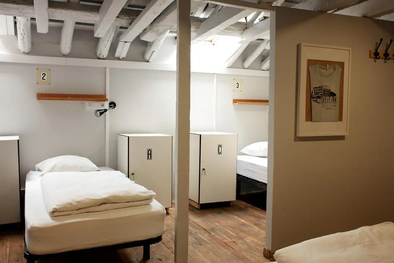 Goodmorning Solo Traveller Hostel
