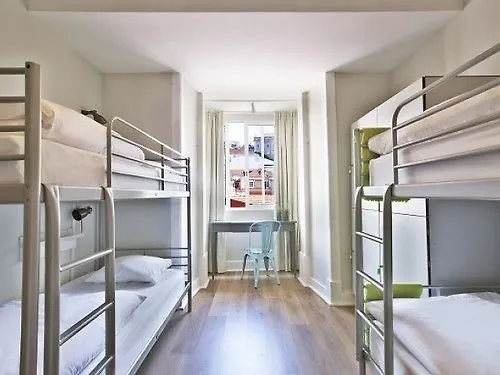 Goodmorning Solo Traveller Hostel