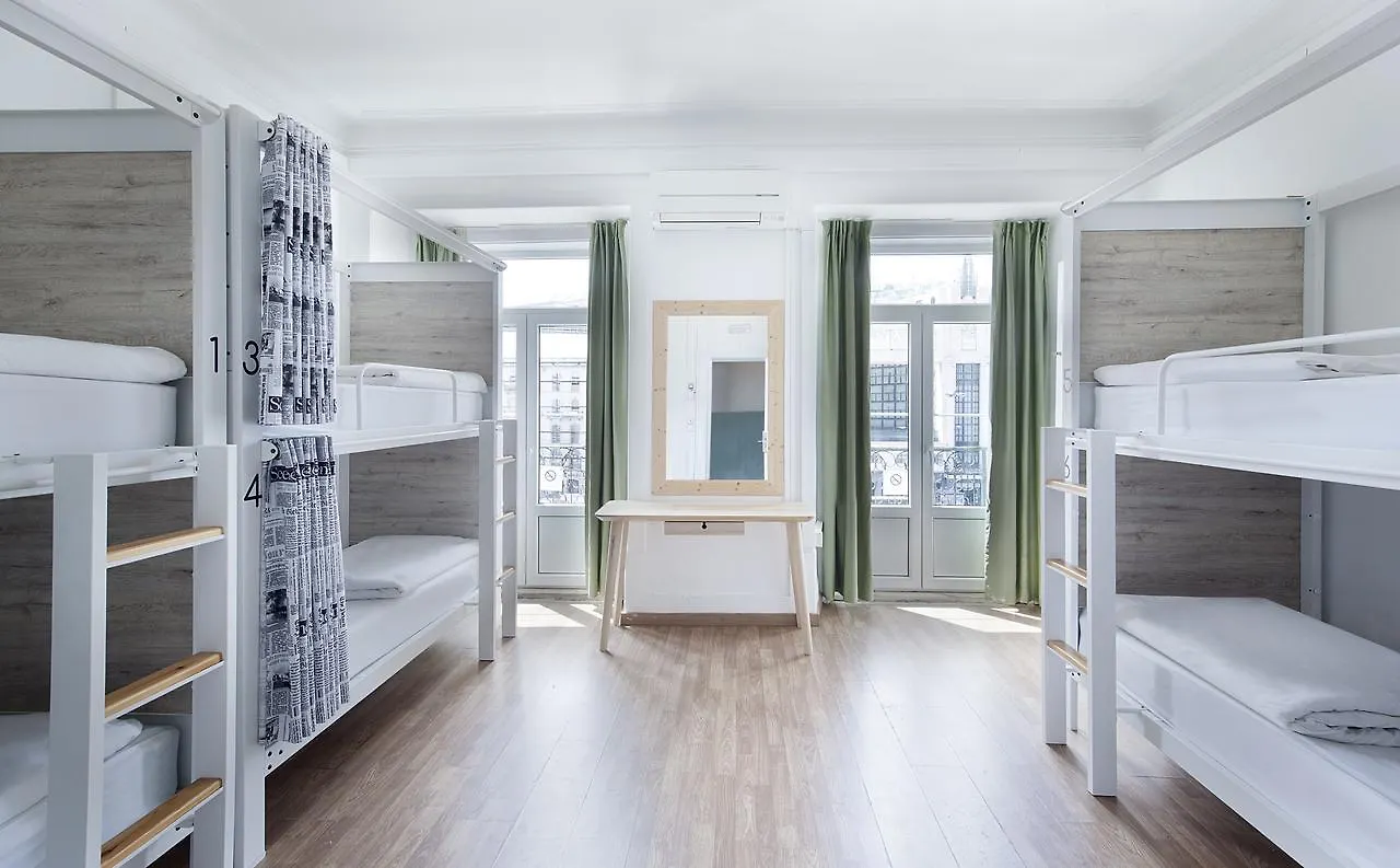 Goodmorning Solo Traveller Hostel Portugal