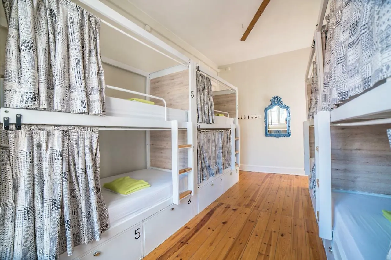 Goodmorning Solo Traveller Hostel Portugal