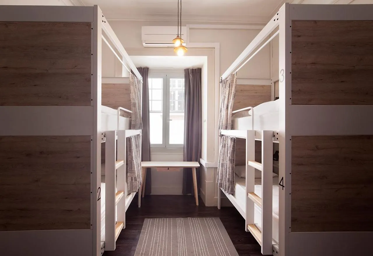 Goodmorning Solo Traveller Hostel Portugal